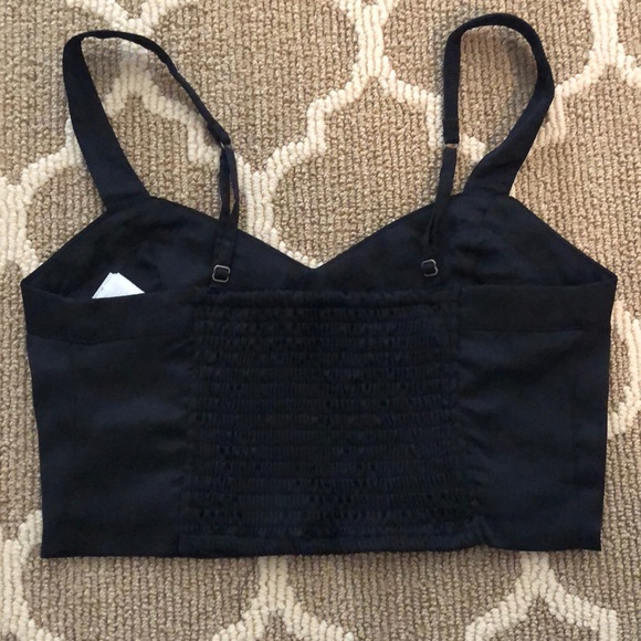 Abercrombie &Fitch xs black top - Picture 2 of 3